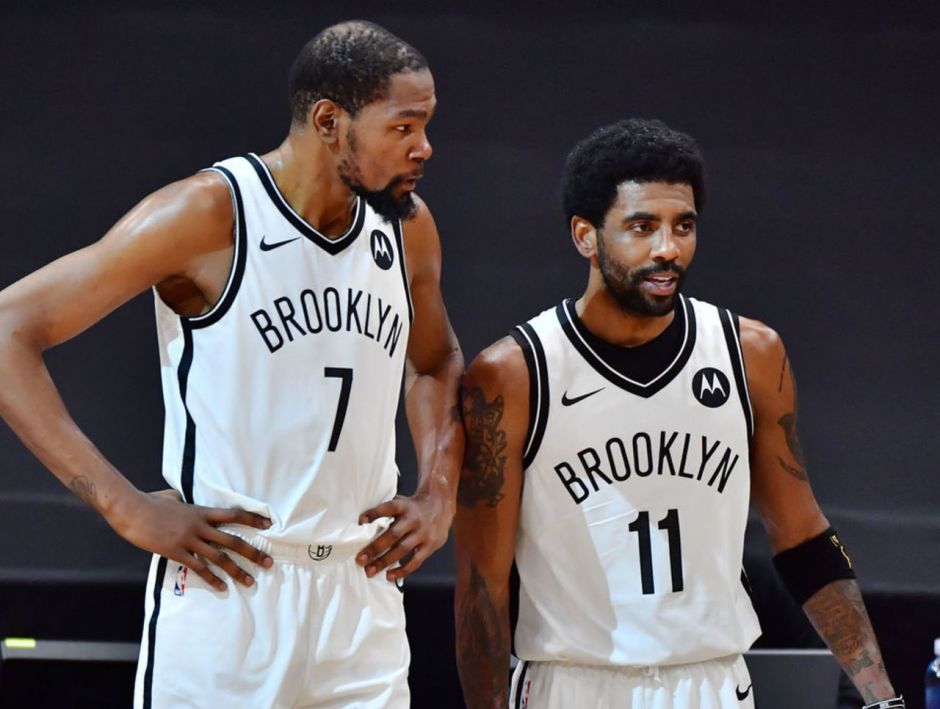 篮网队大比分获胜，锁定东部季后赛资格的简单介绍