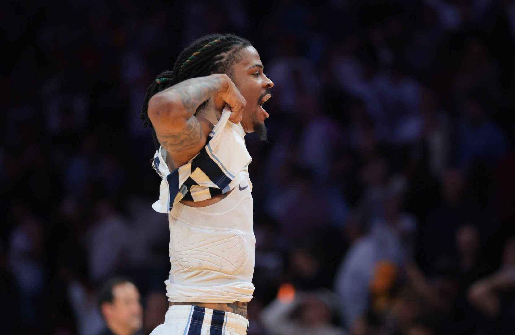 熊猫体育官方-灰熊战胜黄蜂,结束连败