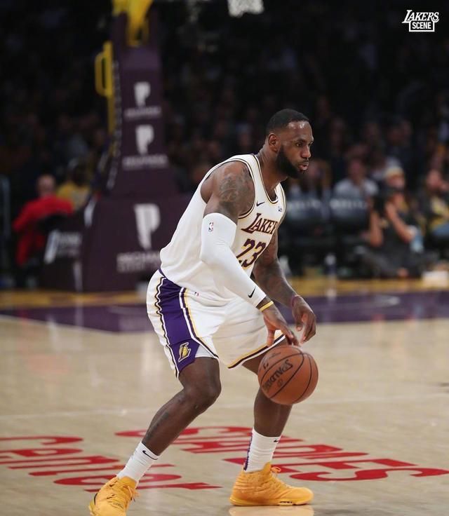 骑士队新秀崛起，球迷震惊他的表现