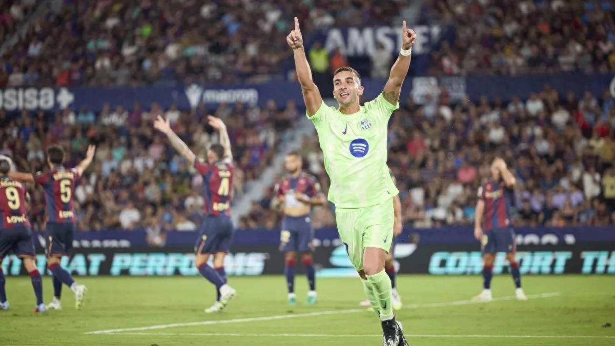 足球舞台上的胜负之争，谁将成为最终赢家？