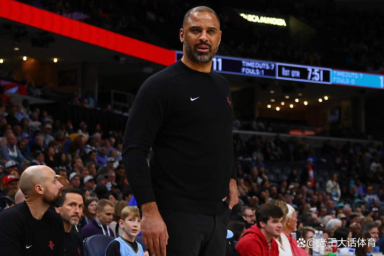 火箭主帅因不满裁判被罚款