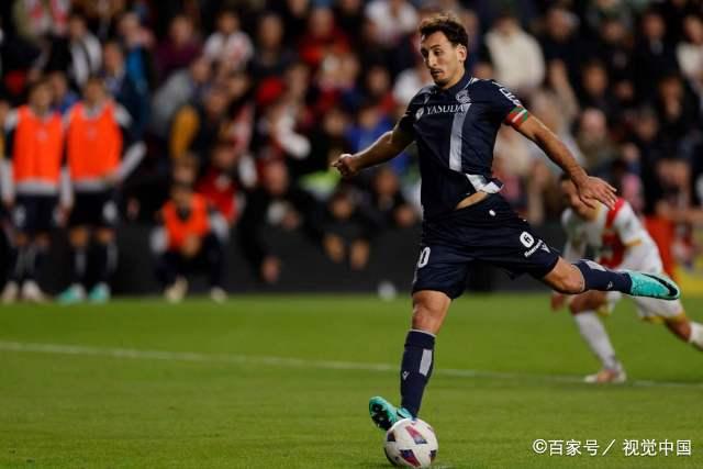 熊猫体育app-阿贾克斯面对皇家贝蒂斯,实力对比旗鼓相当