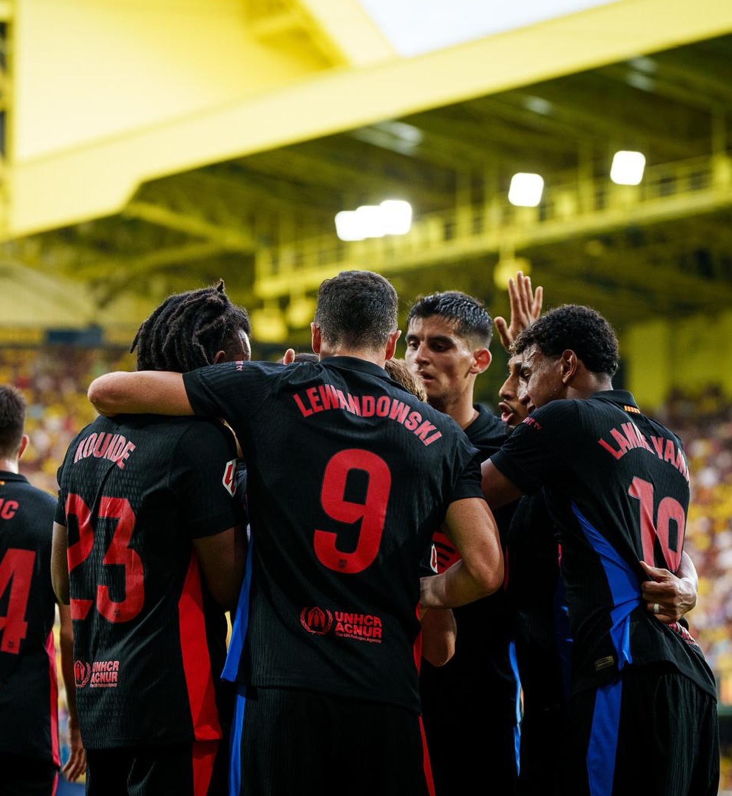 熊猫体育官方-包含巴萨碾压皇马，莱万关键制胜的词条