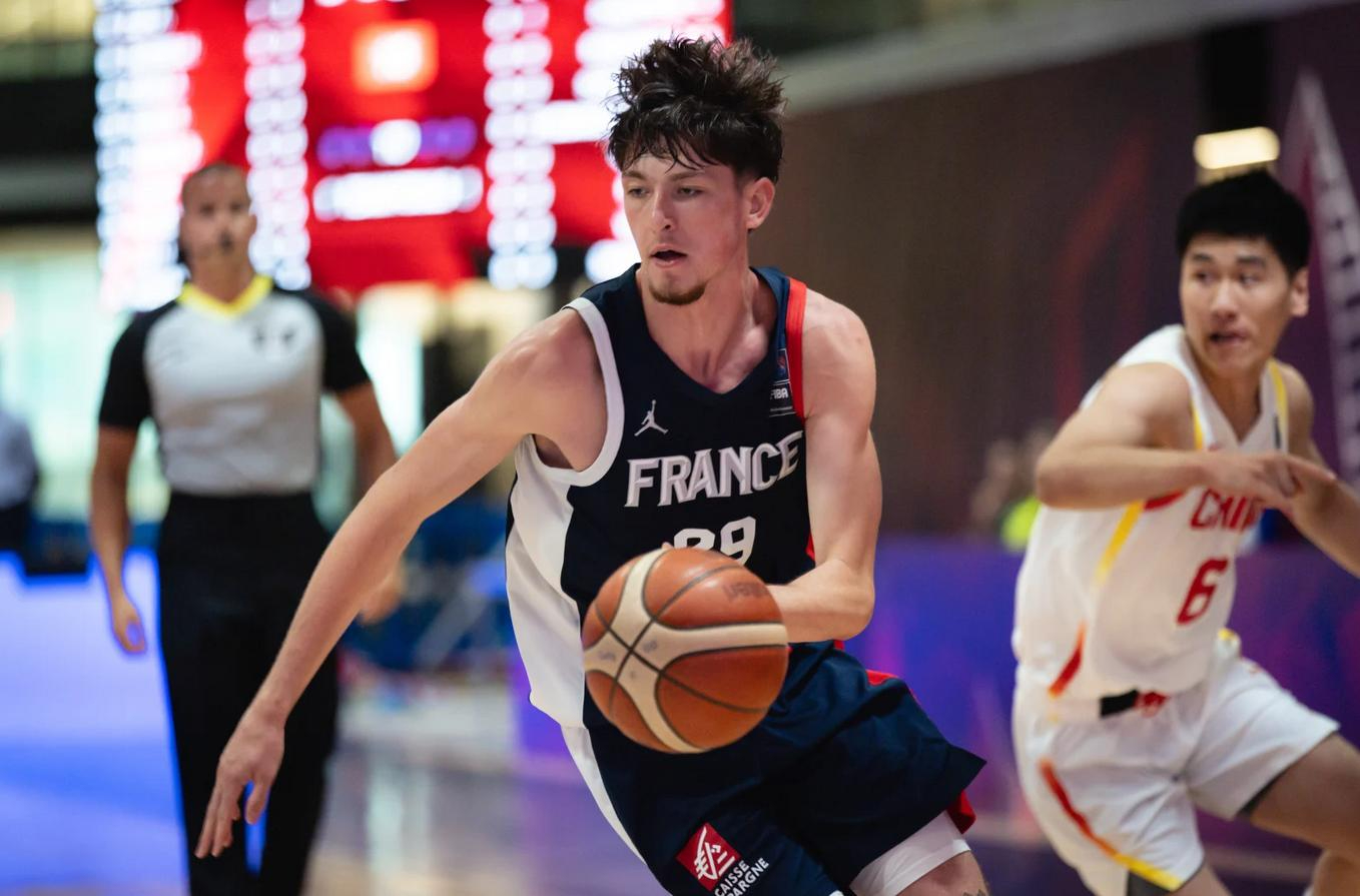 熊猫直播tv-法国男篮鏖战公牛，巴图姆绝境逆转的简单介绍