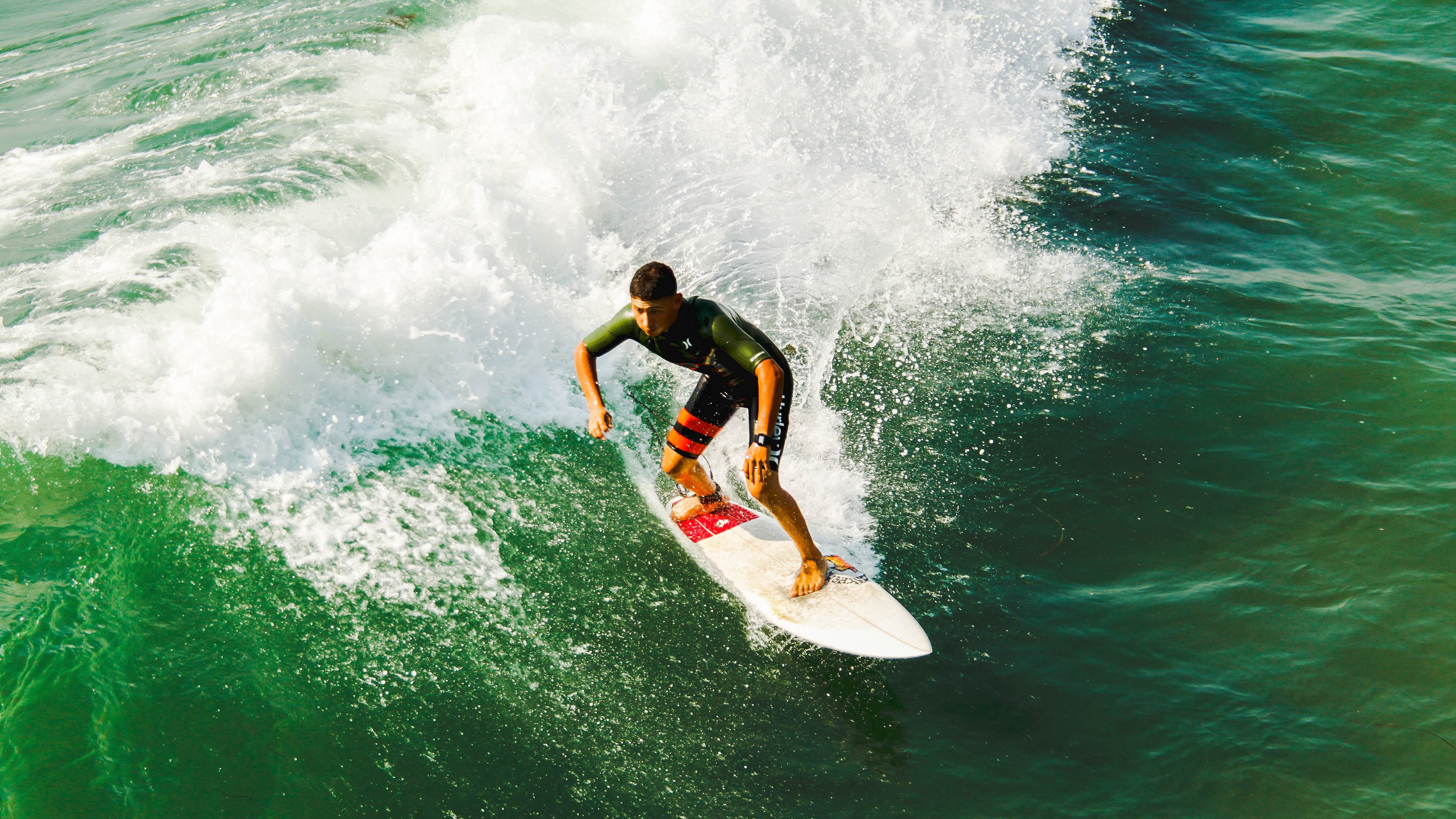 铁壁与利刃,日本队的集体碾压与郑思维的孤星时刻