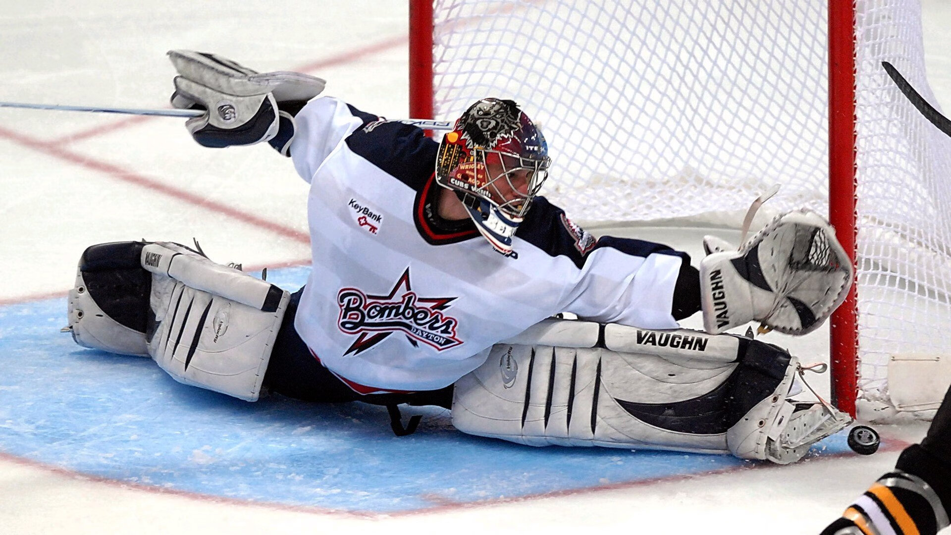 熊猫直播官网-汉江畔的烽火，许昕血性与灵性的交响